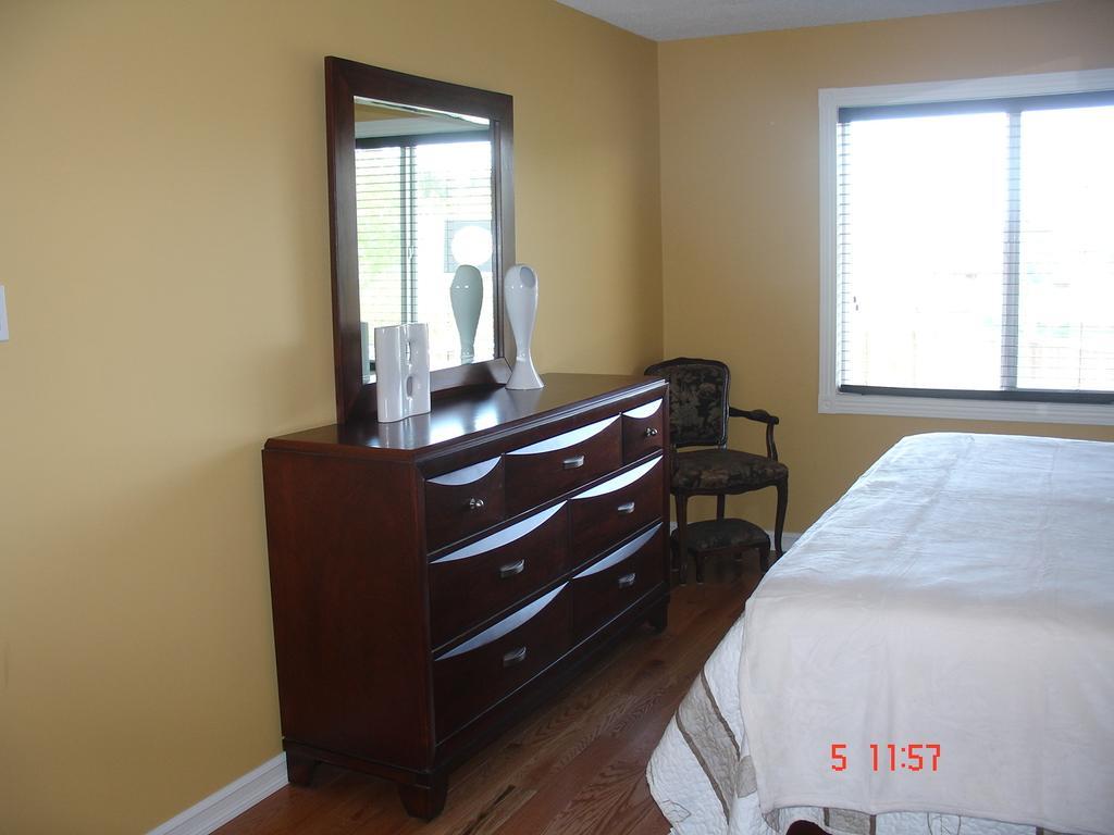 Eileen'S Bed & Breakfast/Guest House هاي ريفر الغرفة الصورة