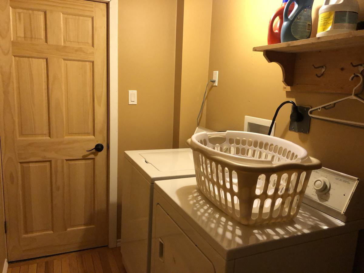 Eileen'S Bed & Breakfast/Guest House هاي ريفر المظهر الخارجي الصورة